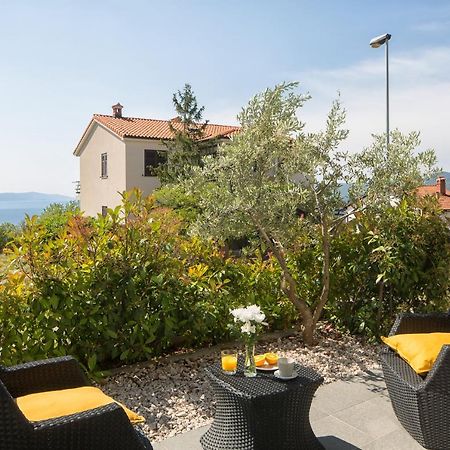 Lemechi Casa Girasole Apartments Rabac Εξωτερικό φωτογραφία